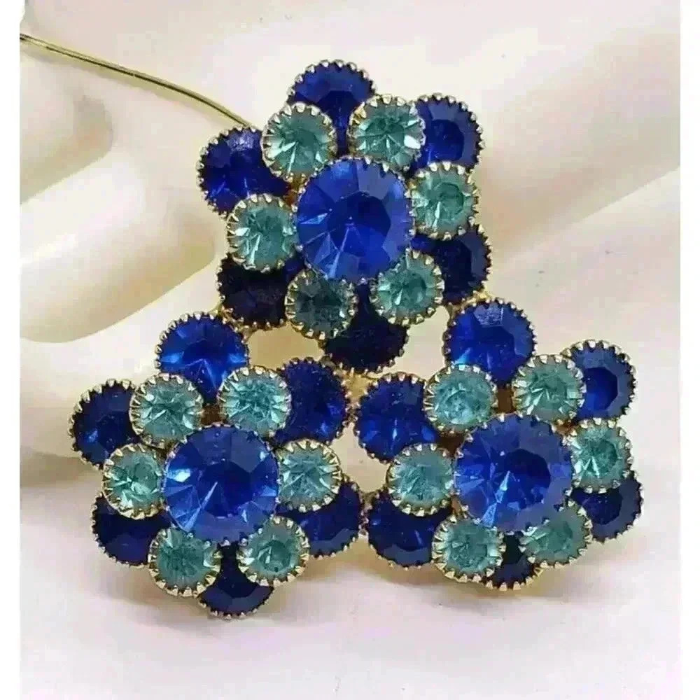 Vintage Brooch Blue Rhinestone Layered Flowers Beau Judy Lee Spectacular Drama
